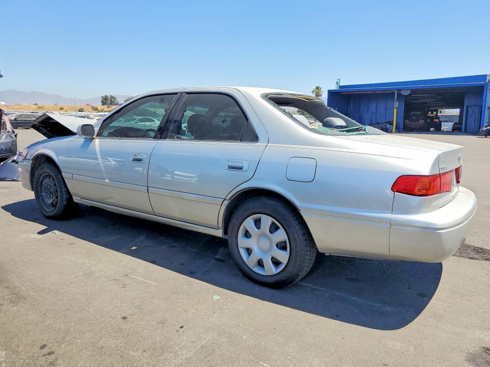 2001 Toyota Camry მანქანა იყიდება აუქციონზე, vin: 4T1BG22K51U861811, აუქციონის ნომერი: 56195326