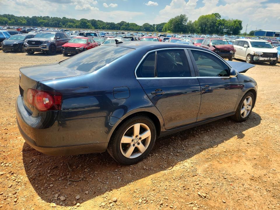 2008 Volkswagen Jetta მანქანა იყიდება აუქციონზე, vin: 3VWRM71K48M105201, აუქციონის ნომერი: 59789766