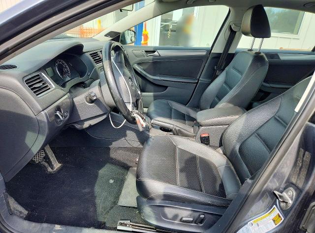 60400936 :رقم المزاد ، 3VWLL7AJ8EM350868 vin ، 2014 Volkswagen Jetta مزاد بيع