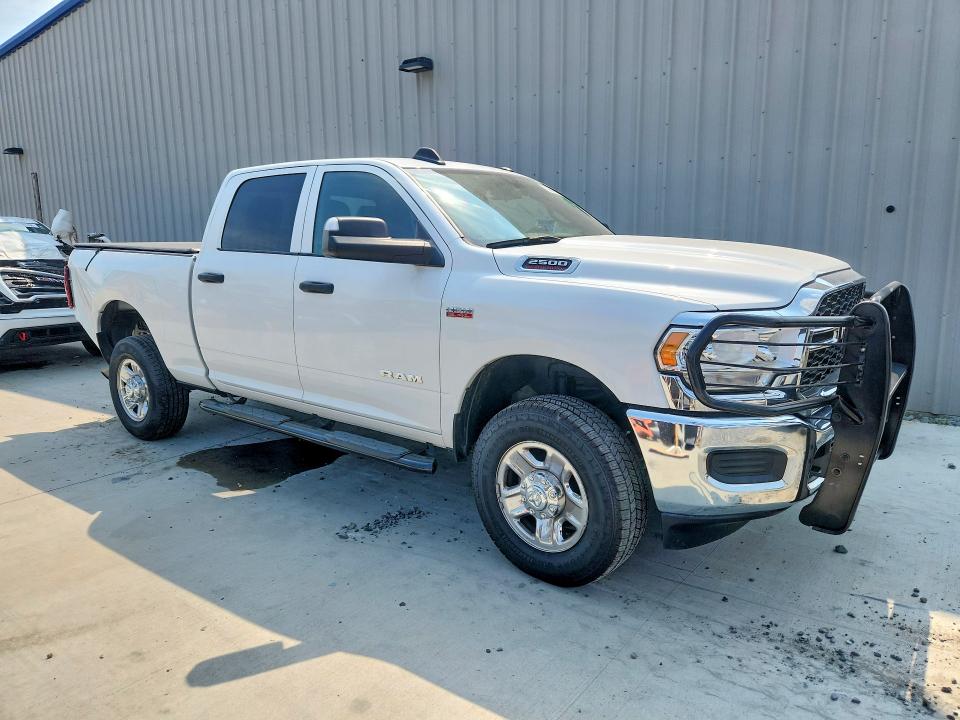 62860566 :رقم المزاد ، 3C6UR5CJ9NG165676 vin ، 2022 Ram 2500 مزاد بيع