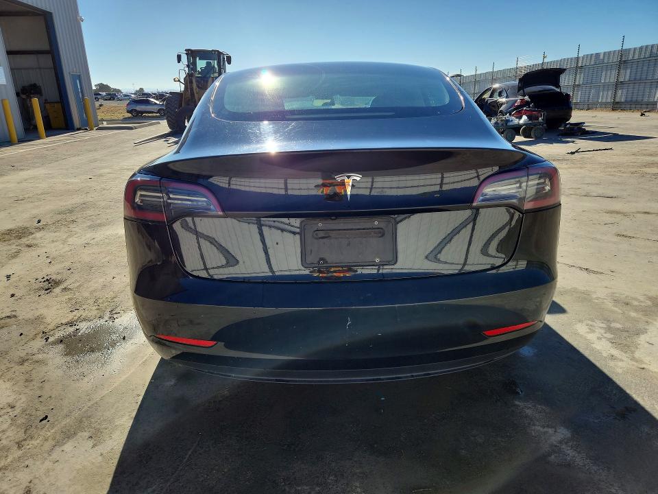Продажа на аукционе авто 2023 Tesla Model 3, vin: 5YJ3E1EA3PF460030, номер лота: 62324136