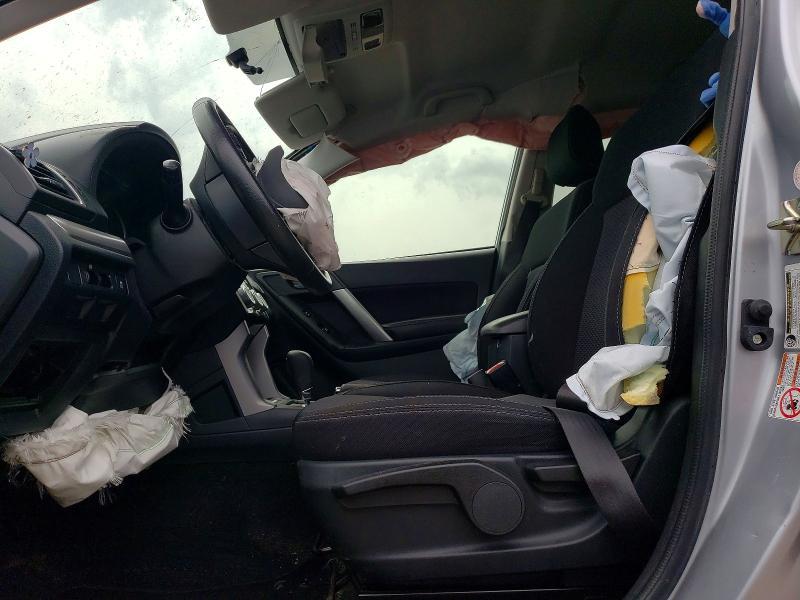62122156 :رقم المزاد ، JF2SJEBC1JH571477 vin ، 2018 Subaru Forester مزاد بيع