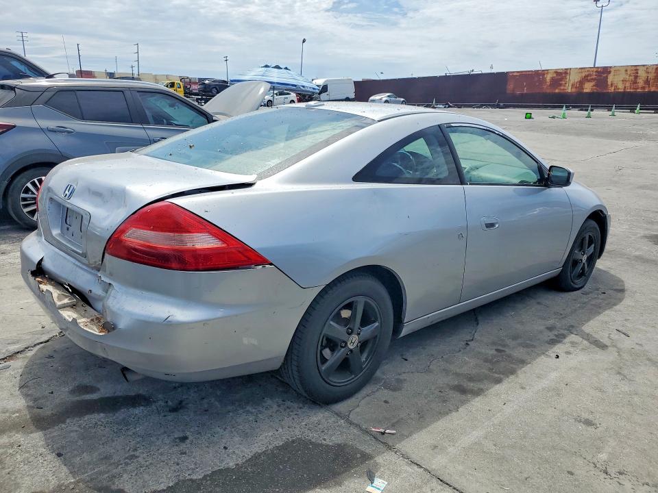 61067806 :رقم المزاد ، 1HGCM72654A006700 vin ، 2004 Honda Accord مزاد بيع
