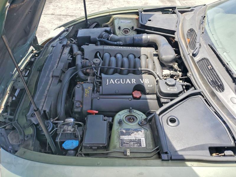 62526426 :رقم المزاد ، SAJGX2041XC039599 vin ، 1999 Jaguar Xk8 مزاد بيع