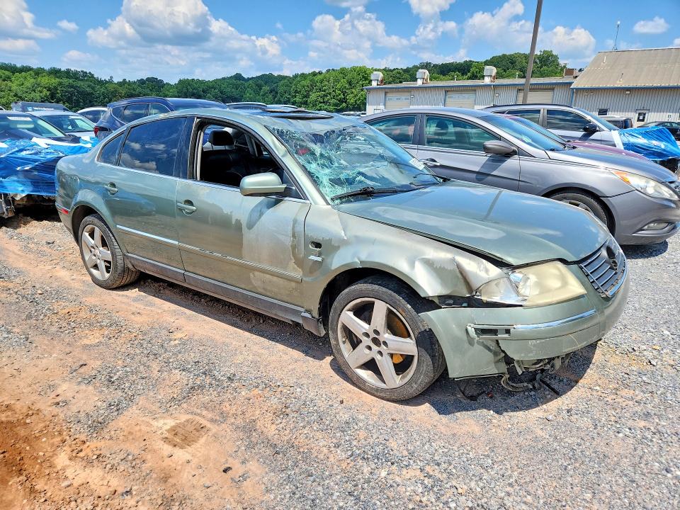 61001616 :رقم المزاد ، WVWPD63B83E304526 vin ، 2003 Volkswagen Passat مزاد بيع