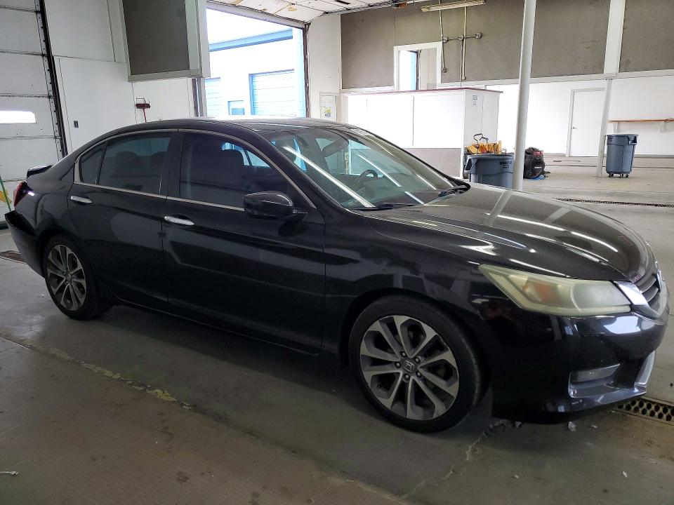 Продаж на аукціоні авто 2015 Honda Accord, vin: 1HGCR2F54FA255000, номер лоту: 61356096