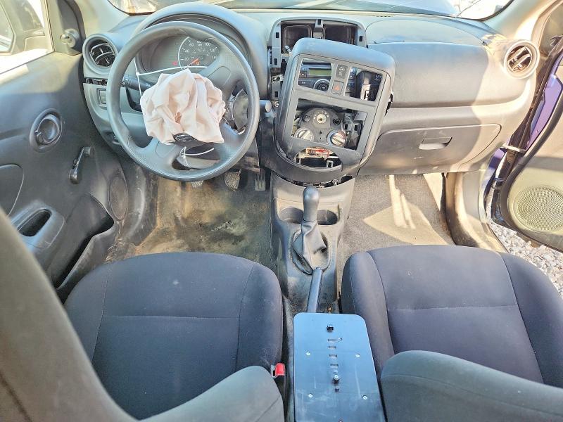 63151326 :رقم المزاد ، 3N1CN7AP4DL863804 vin ، 2013 Nissan Versa مزاد بيع
