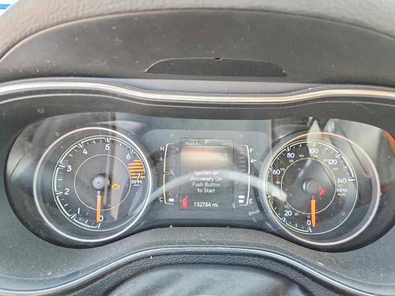 63054666 :رقم المزاد ، 1C4PJLLB2KD202957 vin ، 2019 Jeep Cherokee مزاد بيع