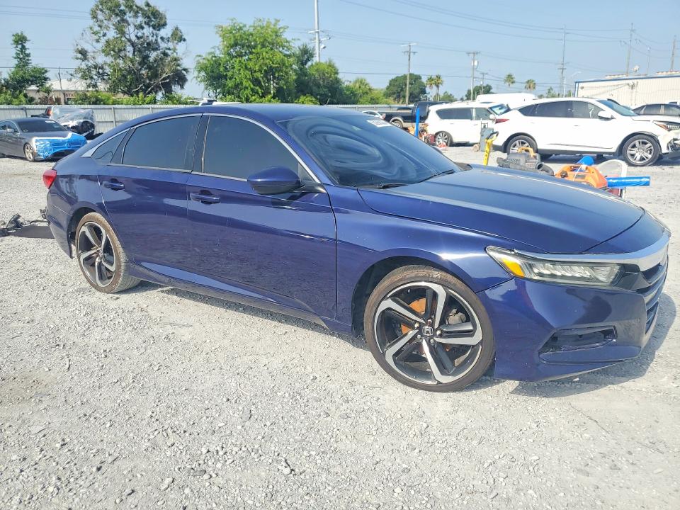 Auction sale of the 2018 Honda Accord, vin: 1HGCV1F16JA069423, lot number: 60268336