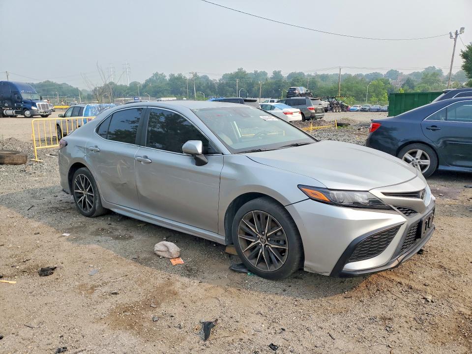 Продаж на аукціоні авто 2022 Toyota Camry, vin: 4T1G11AK9NU711547, номер лоту: 60441846
