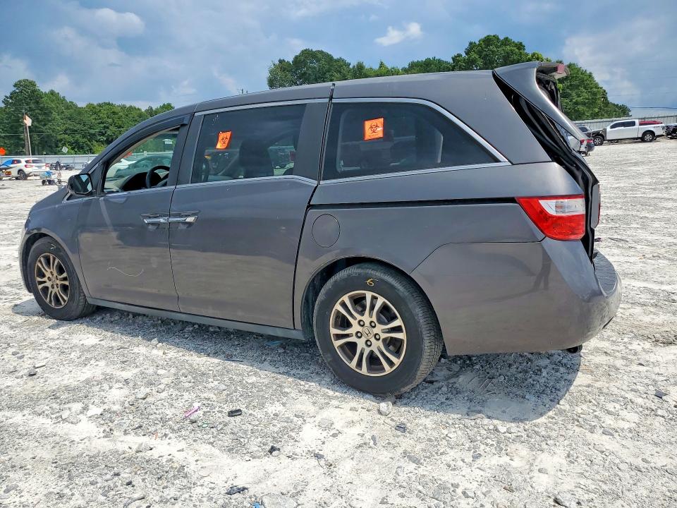61492026 :رقم المزاد ، 5FNRL5H6XDB015780 vin ، 2013 Honda Odyssey مزاد بيع