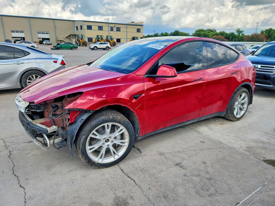 60498936 :رقم المزاد ، 5YJYGDEE8MF241628 vin ، 2021 Tesla Model Y مزاد بيع