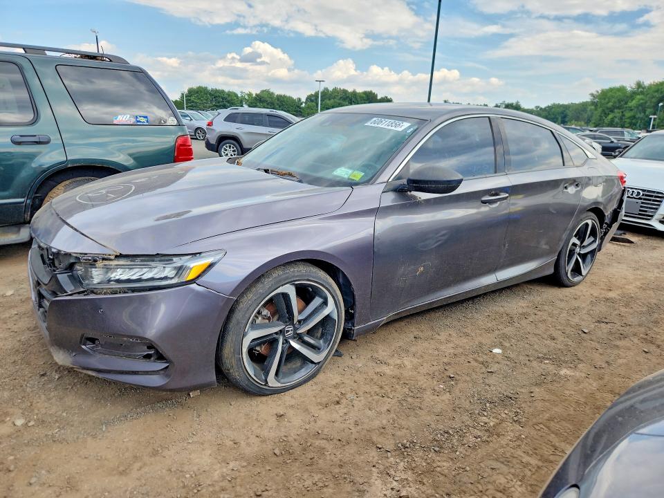 Продажа на аукционе авто 2018 Honda Accord, vin: 1HGCV1F3XJA215288, номер лота: 60611856