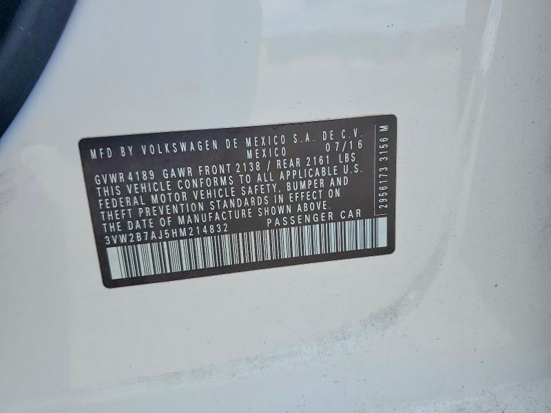 60708766 :رقم المزاد ، 3VW2B7AJ5HM214832 vin ، 2017 Volkswagen Jetta مزاد بيع