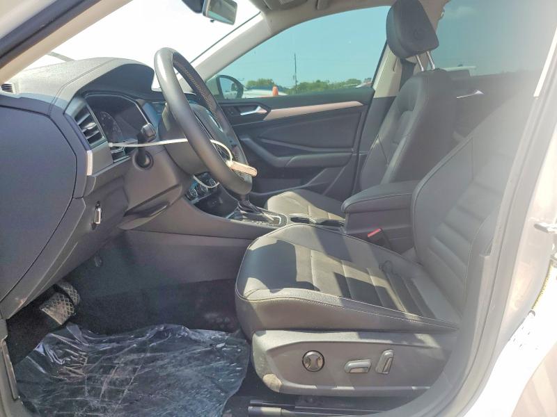 61067496 :رقم المزاد ، 3VWC57BU7MM048649 vin ، 2021 Volkswagen Jetta مزاد بيع