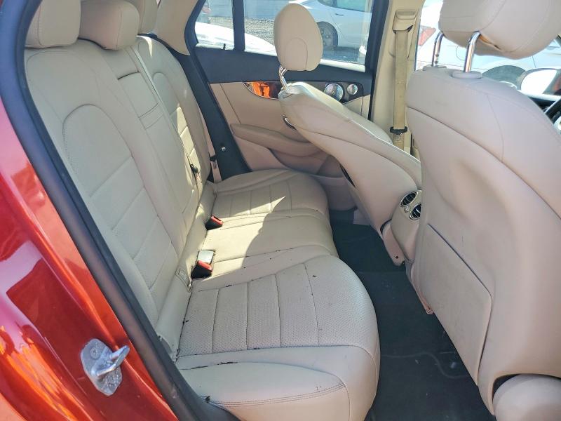 61464156 :رقم المزاد ، WDC0G4KB8HF198220 vin ، 2017 Mercedes-benz Glc مزاد بيع
