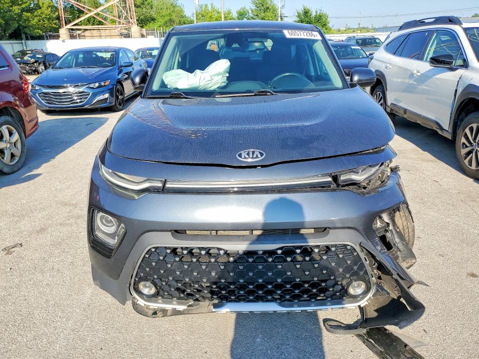 2020 Kia Soul მანქანა იყიდება აუქციონზე, vin: KNDJ33AU0L7084735, აუქციონის ნომერი: 60577286