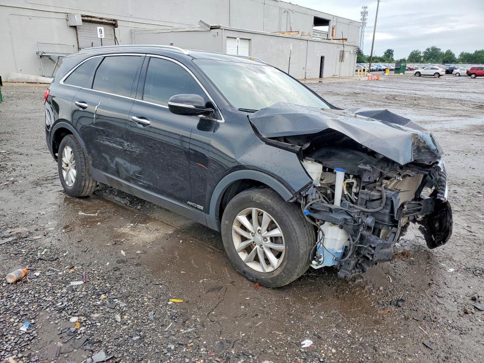 60626556 :رقم المزاد ، 5XYPGDA57HG292487 vin ، 2017 Kia Sorento مزاد بيع