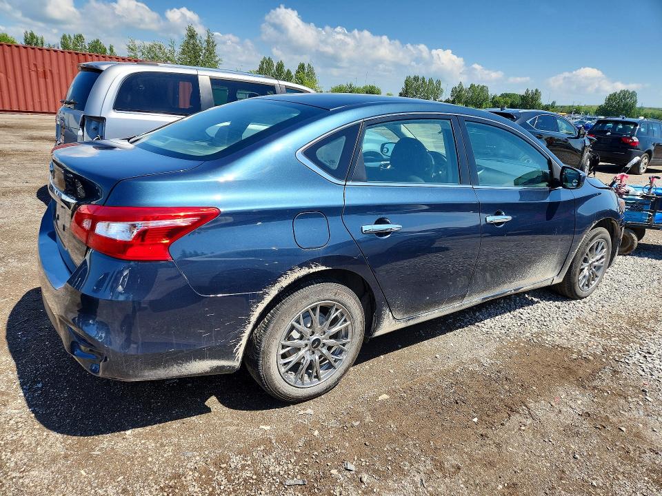 Продаж на аукціоні авто 2018 Nissan Sentra, vin: 3N1AB7AP6JY301272, номер лоту: 60601246