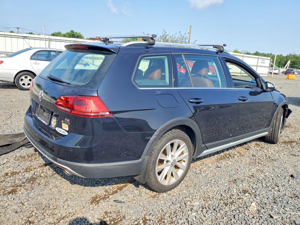 Продажа на аукционе авто 2017 Volkswagen Golf Alltrack, vin: 3VWH17AU7HM541398, номер лота: 61741416