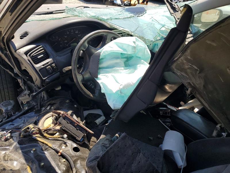 2000 Honda Accord მანქანა იყიდება აუქციონზე, vin: 1HGCG3176YA008942, აუქციონის ნომერი: 61392046
