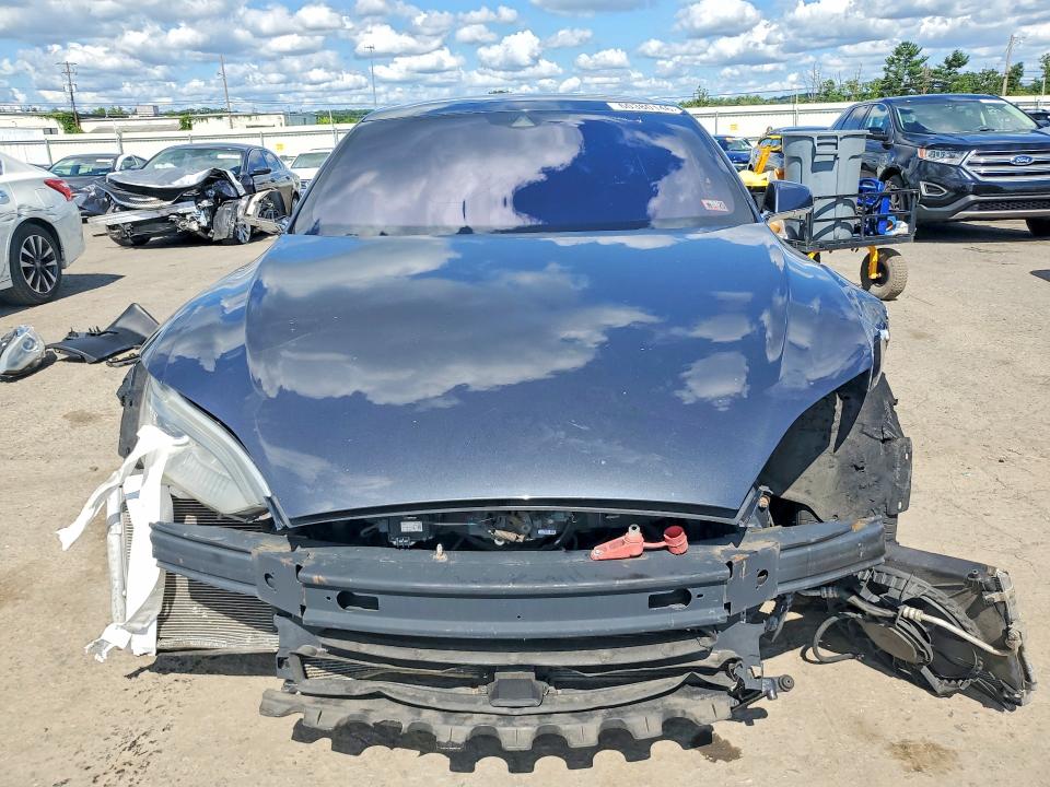 Auction sale of the 2015 Tesla Model S, vin: 5YJSA1H29FF098649, lot number: 60380146
