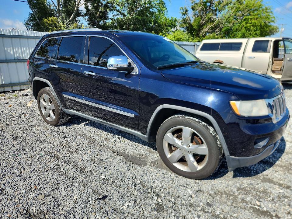 73341845 :رقم المزاد ، 1J4RR5GT3BC501308 vin ، 2011 Jeep Grand Cherokee مزاد بيع