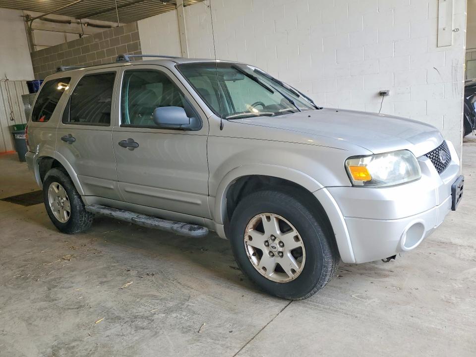 62082696 :رقم المزاد ، 1FMCU03167KA64642 vin ، 2007 Ford Escape مزاد بيع