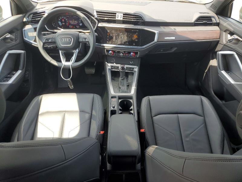 85621155 :رقم المزاد ، WA1DECF39S1033544 vin ، 2025 Audi Q3 مزاد بيع