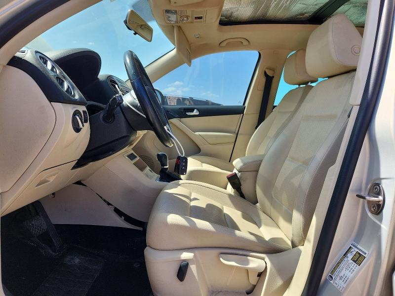 63234546 :رقم المزاد ، WVGAV7AX0FW563125 vin ، 2015 Volkswagen Tiguan مزاد بيع