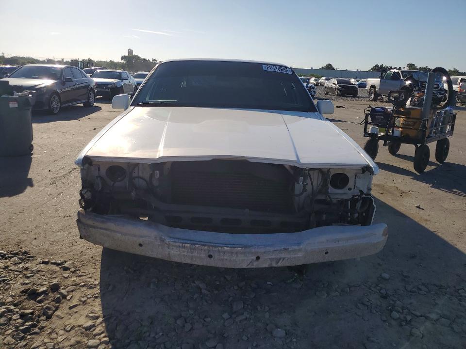 62426966 :رقم المزاد ، 1LNLM82WXSY725431 vin ، 1995 Lincoln Town Car مزاد بيع