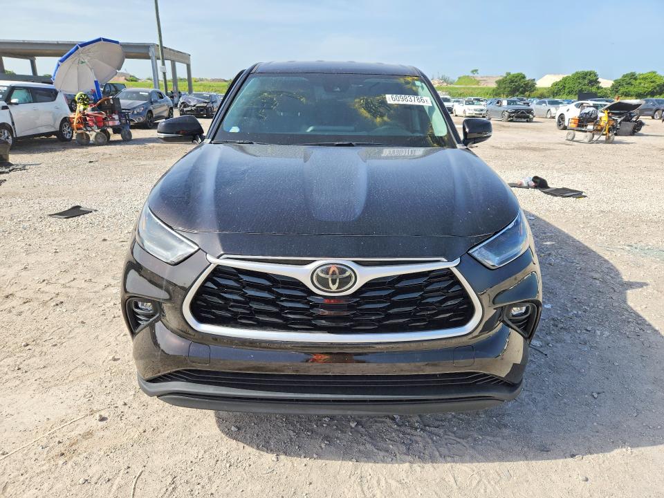 Продажа на аукционе авто 2021 Toyota Highlander, vin: 5TDZZRAH8MS054154, номер лота: 60983786