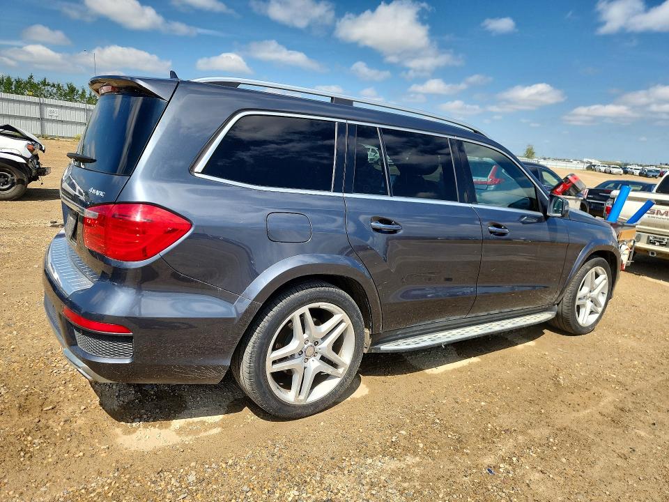 60853826 :رقم المزاد ، 4JGDF6EE3FA596503 vin ، 2015 Mercedes-benz Gl مزاد بيع