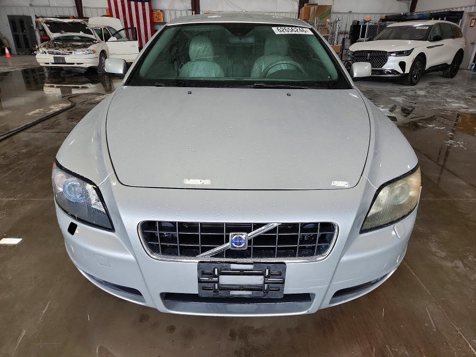 62656246 :رقم المزاد ، YV1MC682X7J010728 vin ، 2007 Volvo C70 مزاد بيع