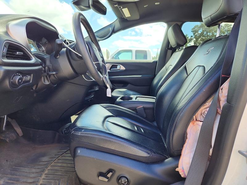 Продажа на аукционе авто 2022 Chrysler Pacifica, vin: 2C4RC1L77NR217264, номер лота: 60278236