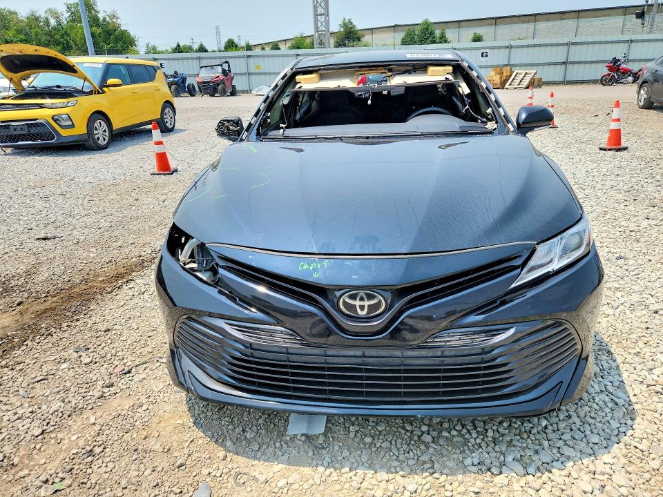 Продаж на аукціоні авто 2018 Toyota Camry, vin: JTNB11HK8J3004066, номер лоту: 61300196