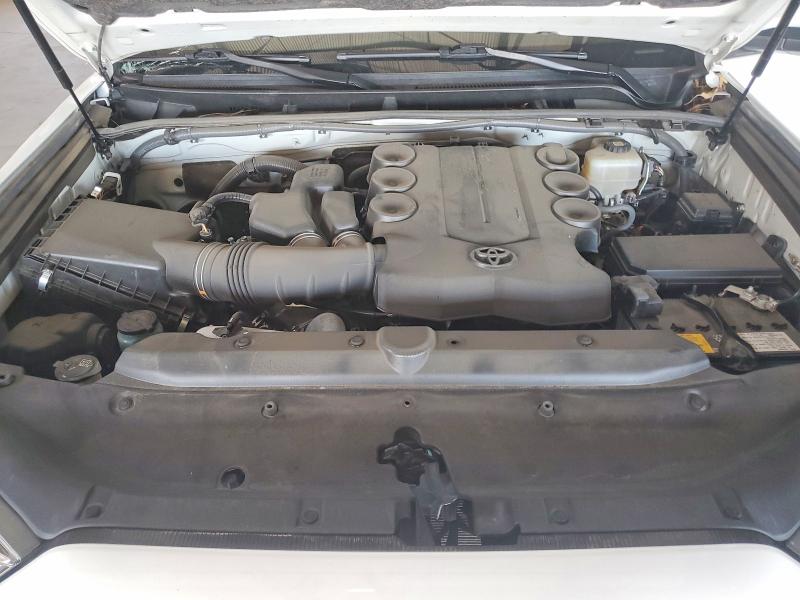 63417796 :رقم المزاد ، JTEMU5JR2M5933001 vin ، 2021 Toyota 4runner مزاد بيع