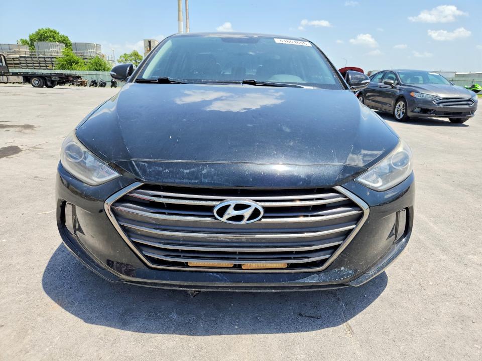 61604606 :رقم المزاد ، 5NPD84LF3HH022123 vin ، 2017 Hyundai Elantra مزاد بيع