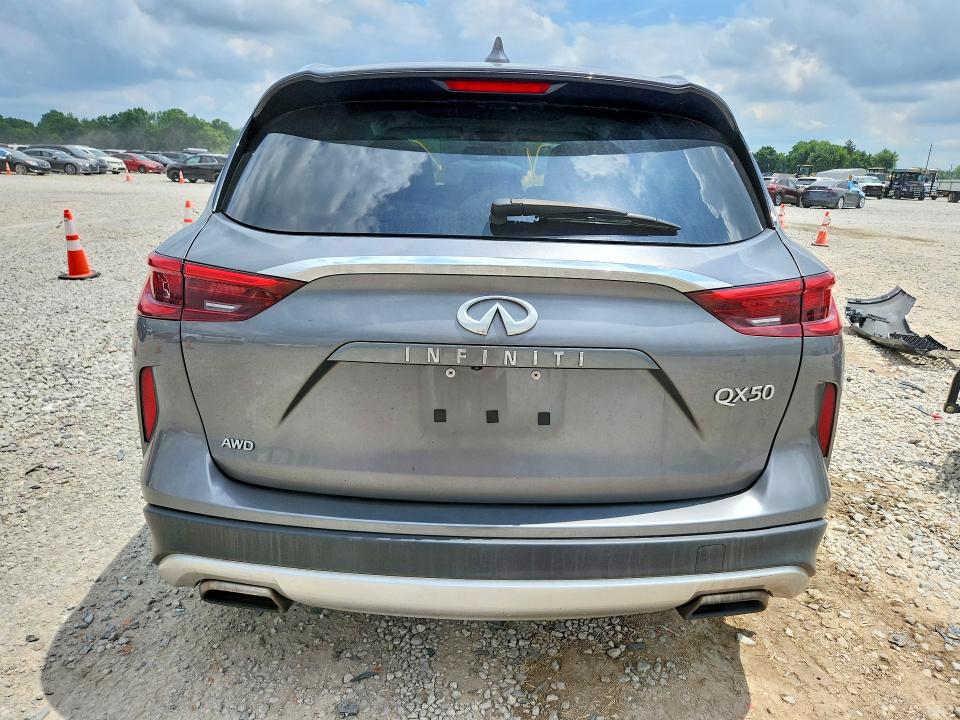 60185396 :رقم المزاد ، 3PCAJ5M32KF117957 vin ، 2019 Infiniti Qx50 مزاد بيع