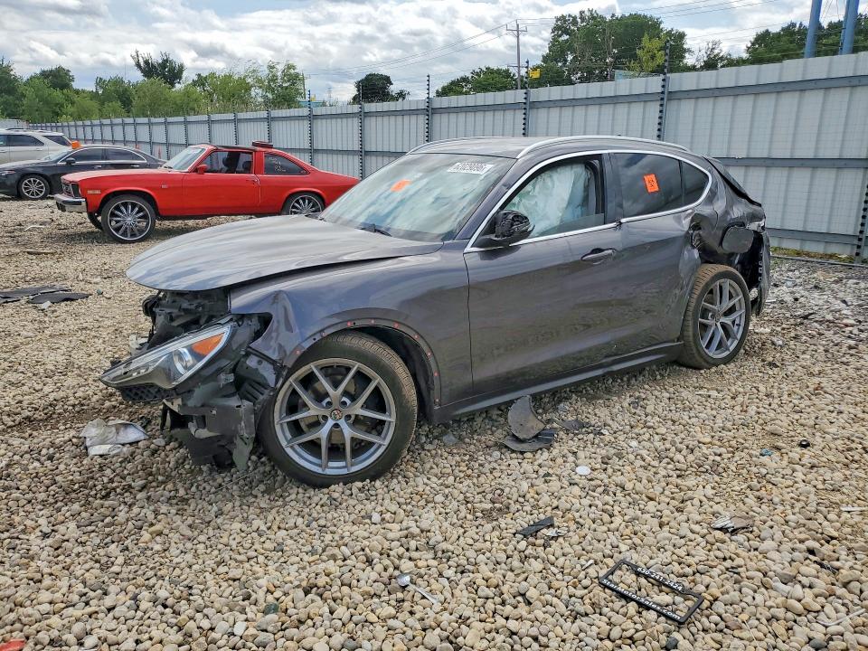 Продаж на аукціоні авто 2018 Alfa Romeo Stelvio, vin: ZASFAKAN1J7B73748, номер лоту: 62029096