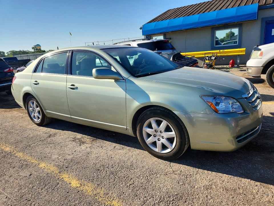 Продаж на аукціоні авто 2005 Toyota Avalon, vin: 4T1BK36B25U031047, номер лоту: 60425926