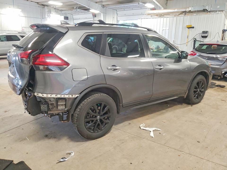 60021446 :رقم المزاد ، 5N1AT2MV6JC841927 vin ، 2018 Nissan Rogue مزاد بيع
