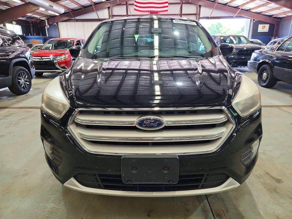 60478826 :رقم المزاد ، 1FMCU9G91HUC53189 vin ، 2017 Ford Escape مزاد بيع