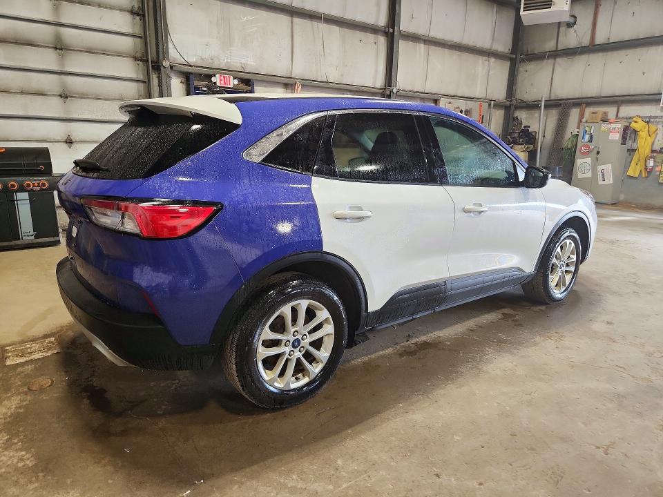 Продажа на аукционе авто 2022 Ford Escape, vin: 1FMCU9BZ4NUA42247, номер лота: 58998586