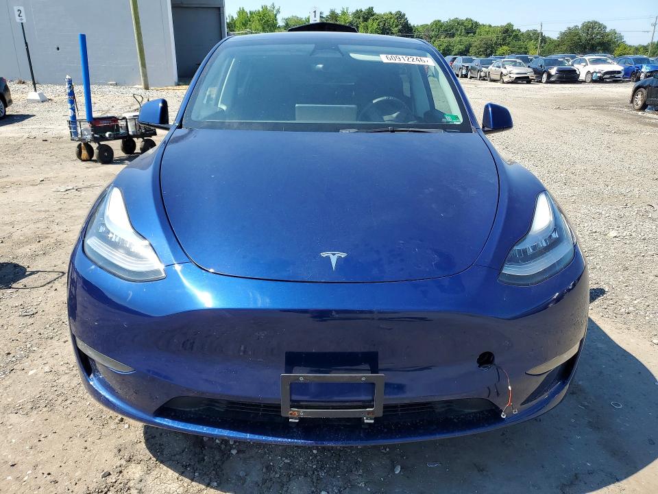 2023 Tesla Model Y მანქანა იყიდება აუქციონზე, vin: 7SAYGDEE2PA024645, აუქციონის ნომერი: 60912246