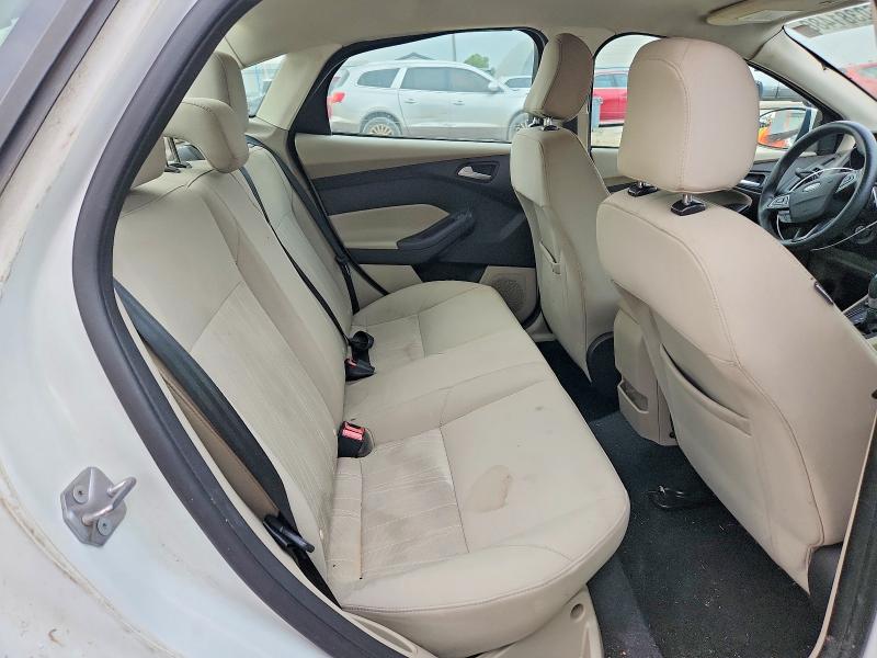 Продажа на аукционе авто 2015 Ford Focus, vin: 1FADP3F26FL329984, номер лота: 60381486