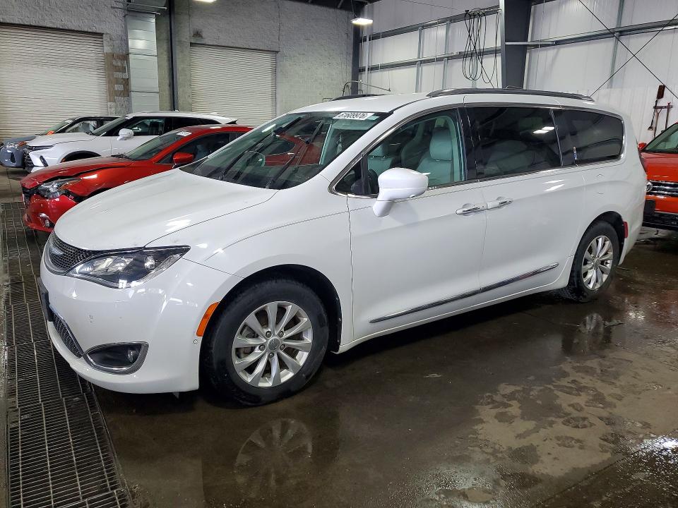 61609976 :رقم المزاد ، 2C4RC1BG7JR263043 vin ، 2018 Chrysler Pacifica مزاد بيع