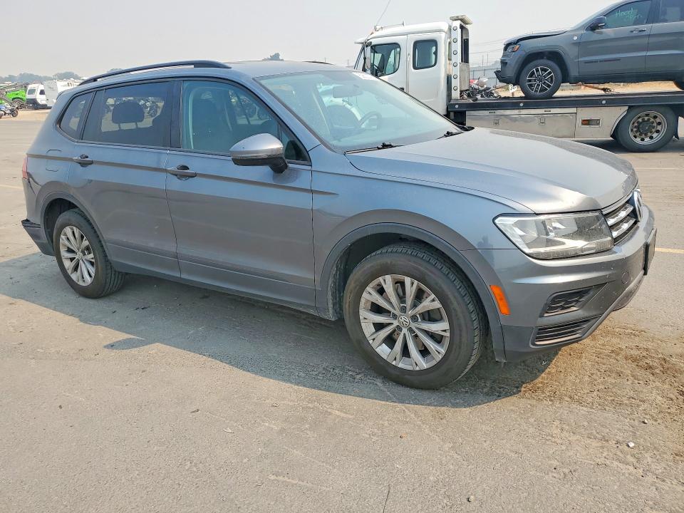 2018 Volkswagen Tiguan მანქანა იყიდება აუქციონზე, vin: 3VV0B7AX9JM092269, აუქციონის ნომერი: 62823776