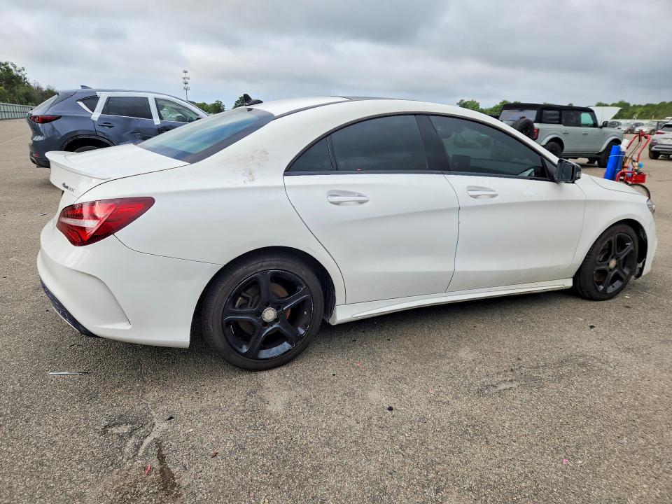 61790816 :رقم المزاد ، WDDSJ4GB4KN699729 vin ، 2019 Mercedes-benz Cla مزاد بيع
