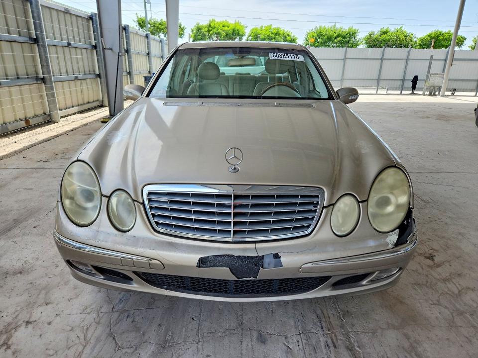 60885116 :رقم المزاد ، WDBUF65J45A626669 vin ، 2005 Mercedes-benz E مزاد بيع